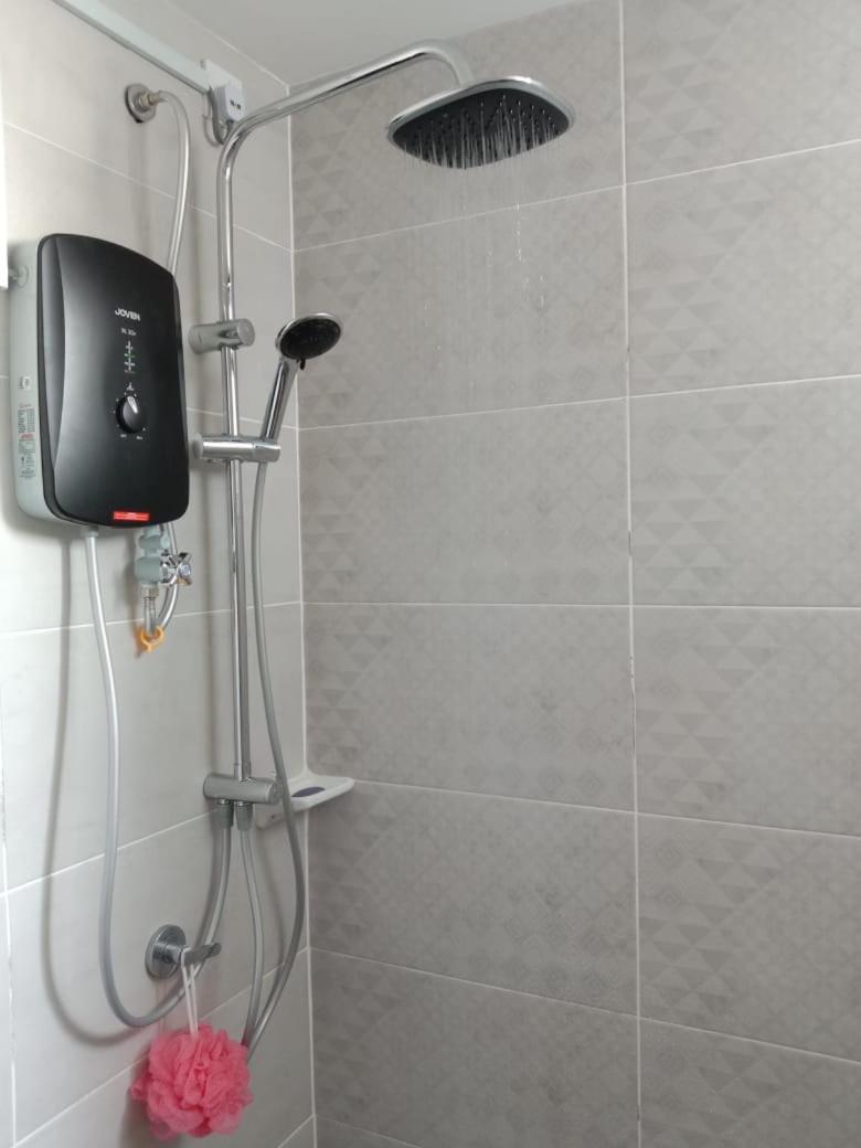 Mutiara Apartment *